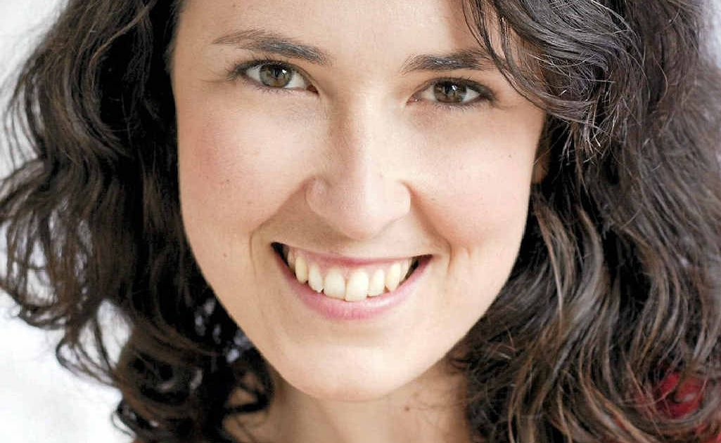 Former Warwick girl Tessa Waters will perform her comedy show at Cafe Jacqui’s next month. Former Warwick girl Tessa Waters will perform her comedy show at Cafe Jacqui’s next month.